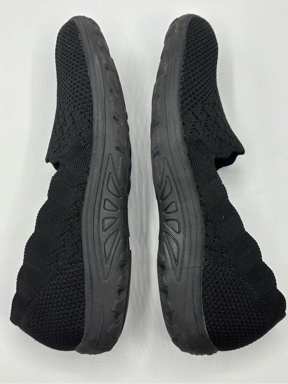 Skechers Seager Stat Black Knit Scalloped Slip On Comfort Flats Women’s 7.5 - Picture 8 of 9